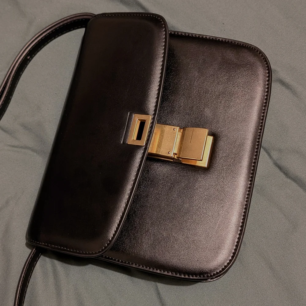 Classic Box Bag with Adjustable Strap - Picture 9 of 16